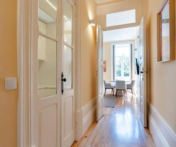 Апартаменты Downtown Grand *