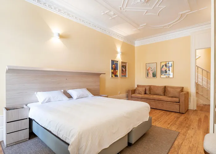 Downtown Grand Apartment *