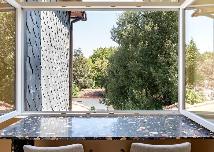 Downtown Grand Apartment *